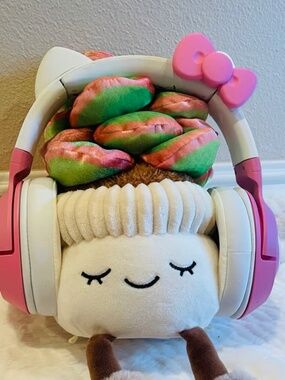 Razer Hello Kitty & Friends Bluetooth Headset | Wireless | Rare Collab | Cute